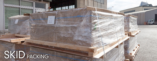 スキッド梱包